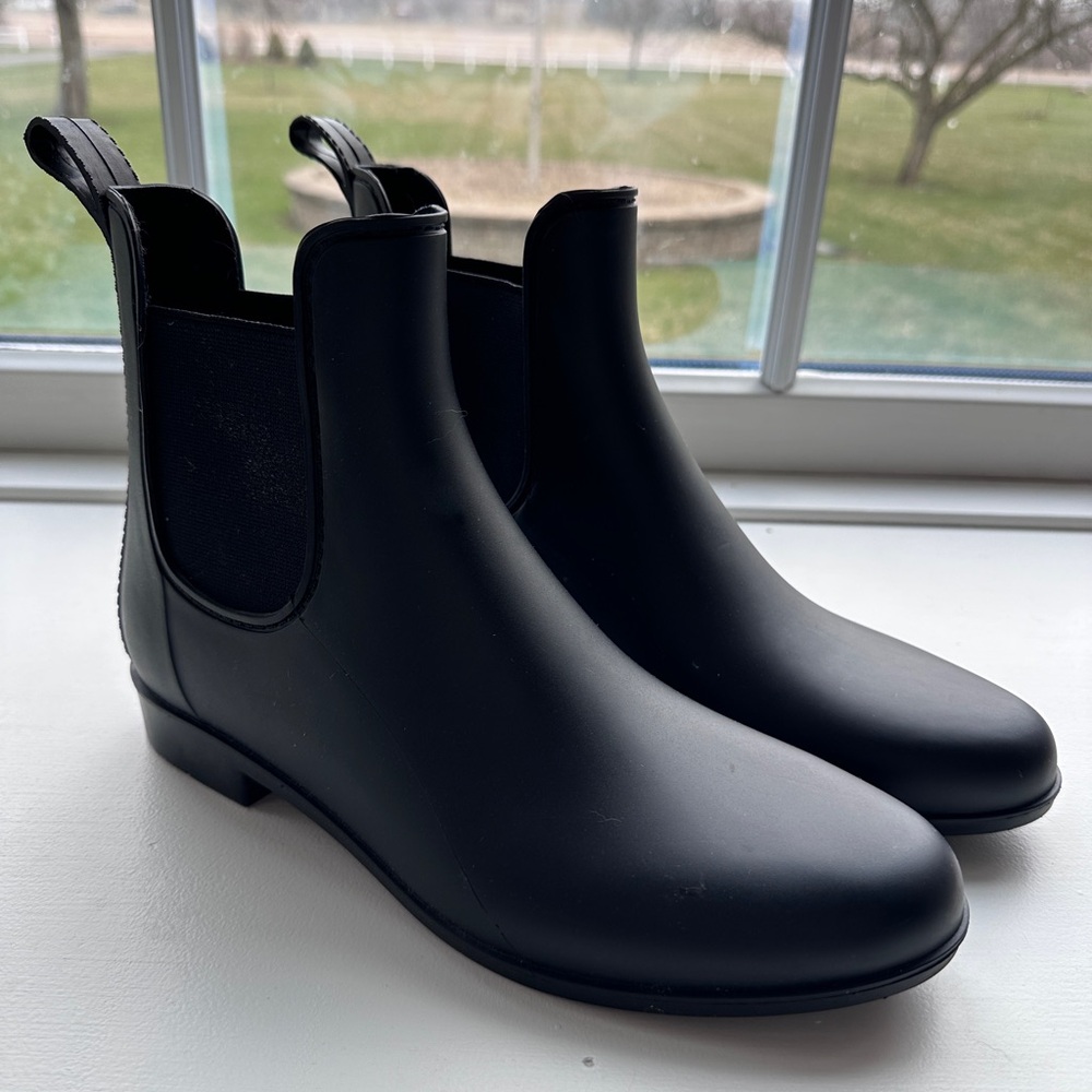 Women’s Size 9 Black Ankle Rain Boots